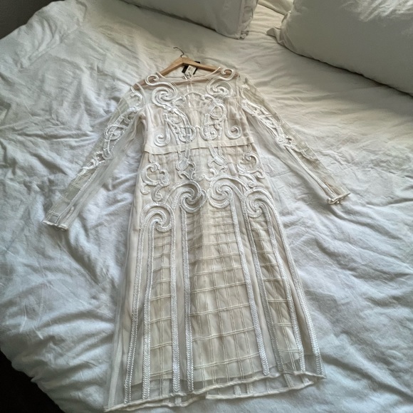 Temperley London Catroux Embroidered layered Tulle ivory cream dress 8 - Picture 14 of 16